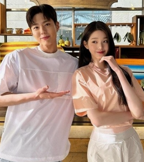 박보검 나이·학벌·여자친구 총정리…장원영과 나란히 서니 "AI 맞지?"