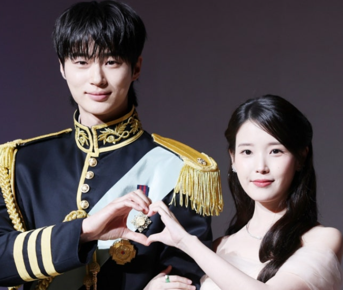  아이유 선구안과 변우석 성장기, 21세기 대군부인 시청률의 비법이네