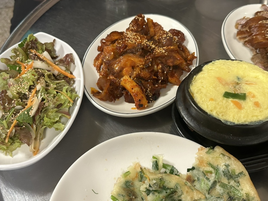 창신동 매운족발 중곡점 사진 3