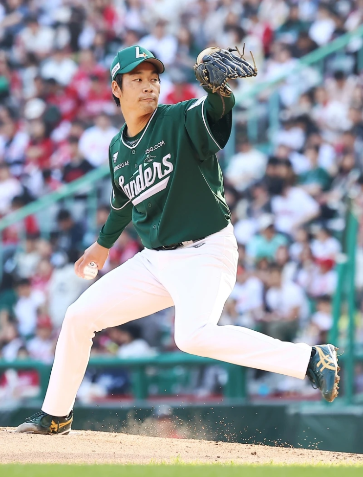  SSG 타케다, 드디어 KBO 첫 승! 최정 2경기 연속 홈런 — KT전 3:1 승리 총정리 (4/25)