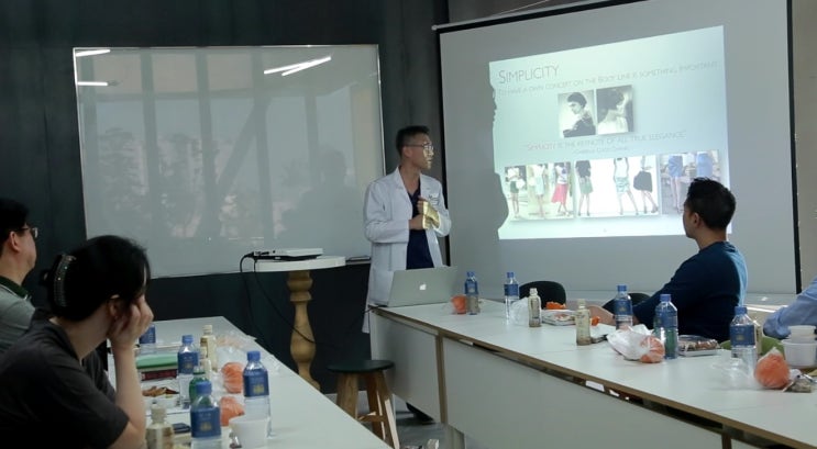  신사역성형외과, '가족에게도 권하시겠어요?'라고 물어보세요