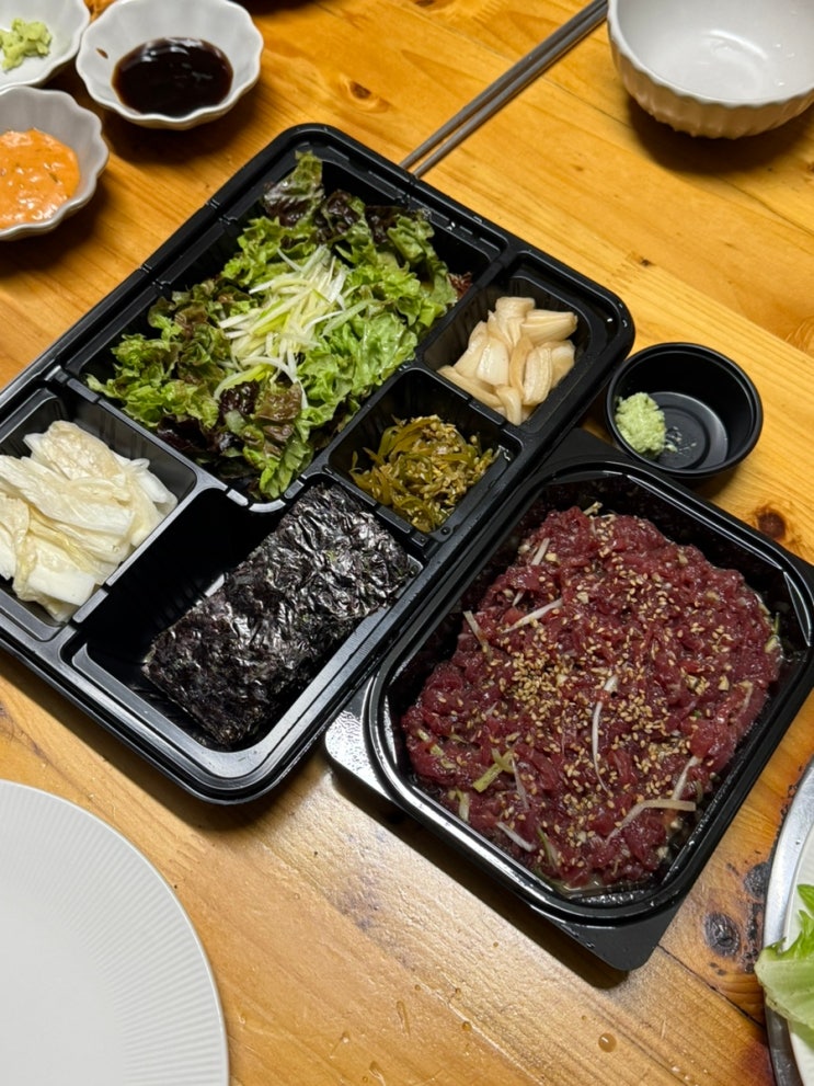  경주 육회 포장 맛집 우회전!