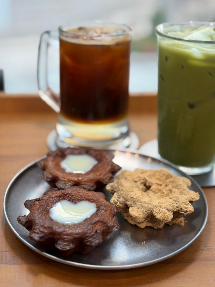 버터떡맛집 신당 카페그린 : 겉바속촉 제대로, 가성비, 포장 가능