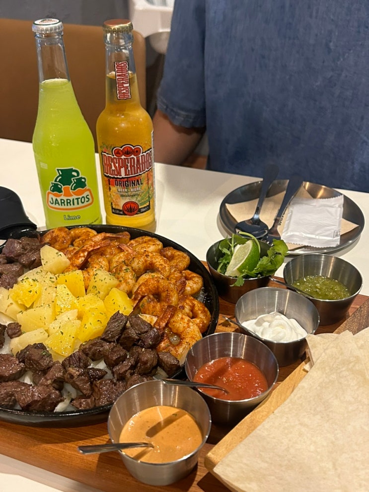  천안 두정동 멕시칸 맛집 [더블타코 천안두정점] 싸먹는 재미가 있는 파히타 솔직 후기