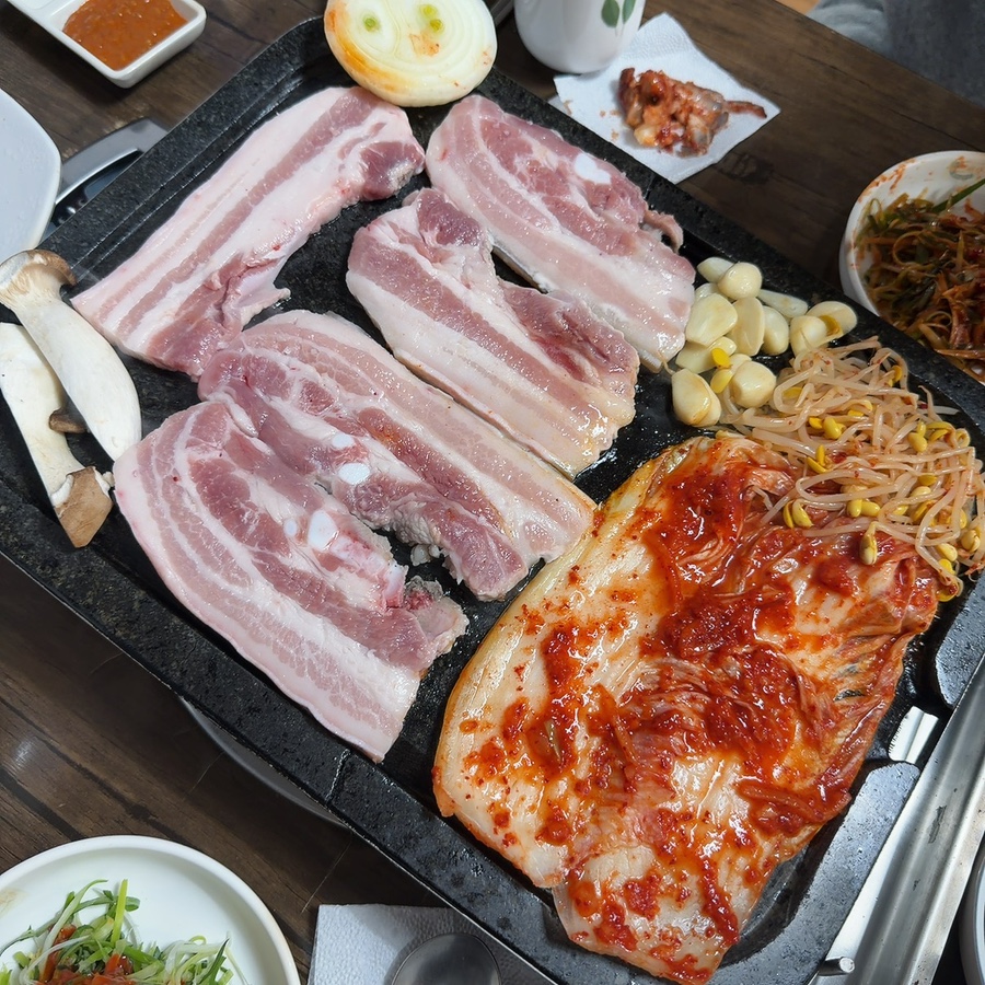 장수골돌구이식당 사진 2