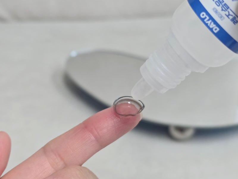 원데이 렌즈 촉촉하게 하는 법 데이케어 렌즈습윤제 직접 써보니
