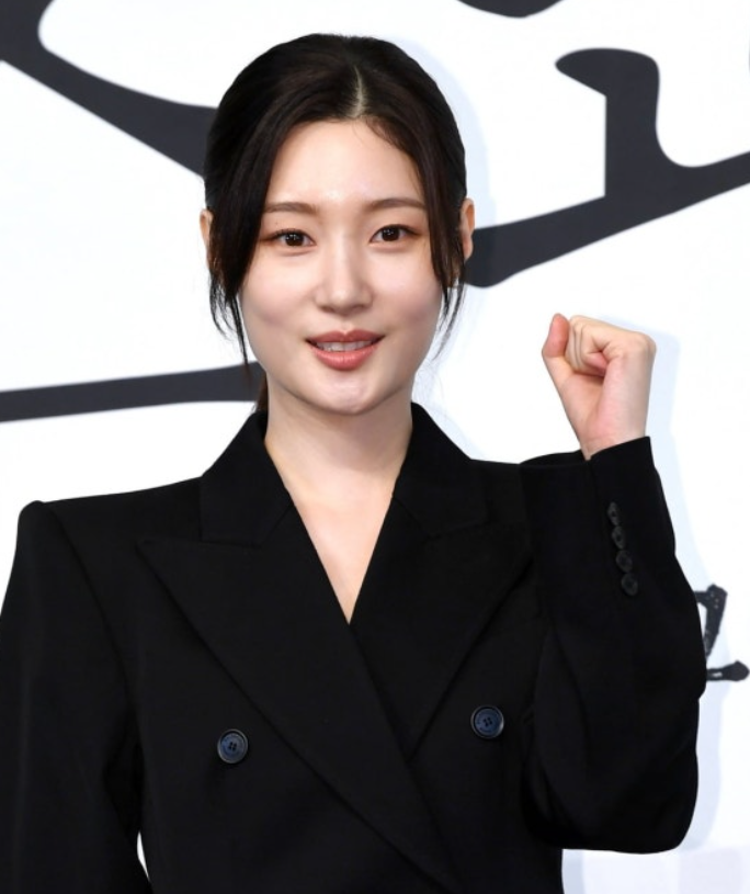 ✨ 정채연 나미야 잡화점의 기적 특별 출연 아이오아이 컴백에 이어 배우로서의 대세 행보까....