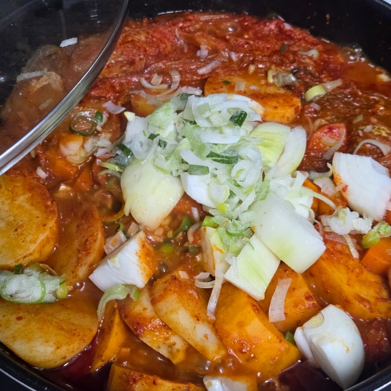 순살 묵은지 찜닭 레시피 만드는법