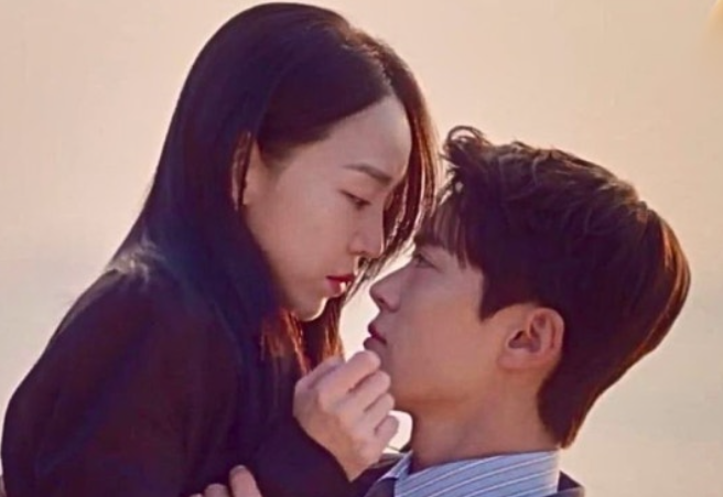   신혜선 공명 은밀한 감사! 찍히면 아웃인 독종 상사와 아슬아슬 사내 로맨스