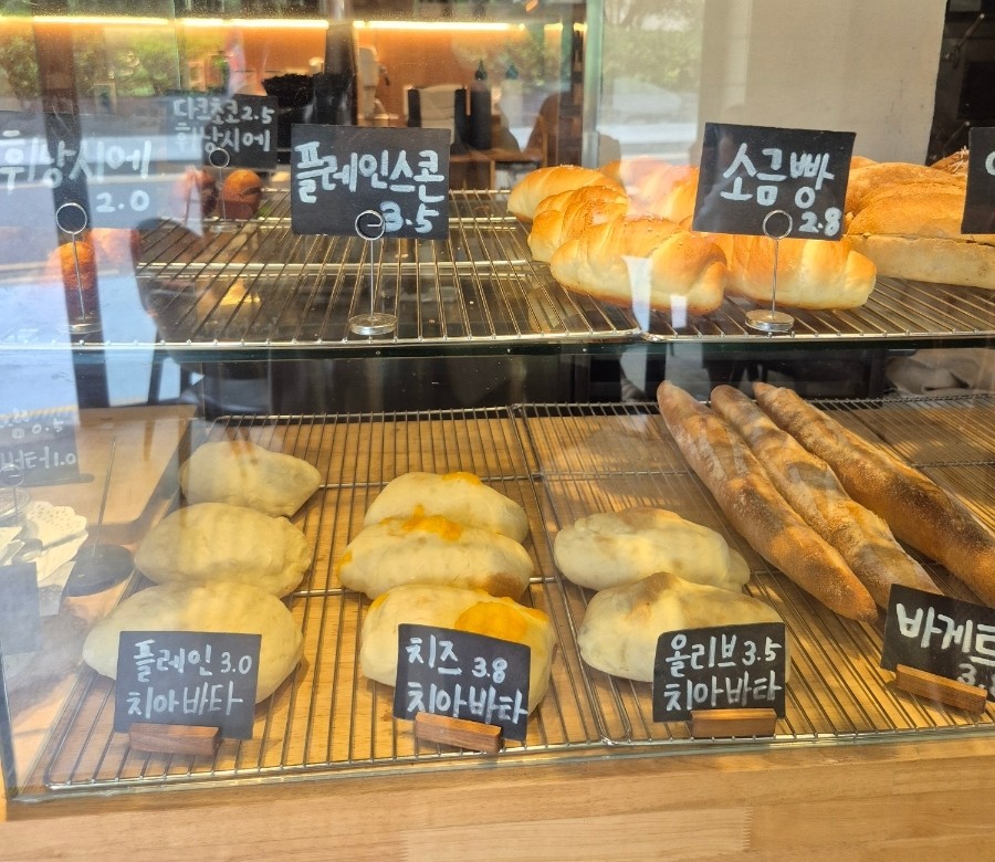 밀로브레드 사진 6