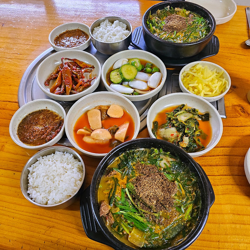 시골집흑염소삼계탕 사진 1
