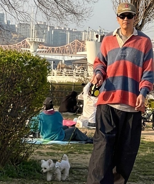 "마케팅 아니라 봄을 느낀 것"... '9년 열애' 이광수♥이선빈, 한강 피크닉 포착