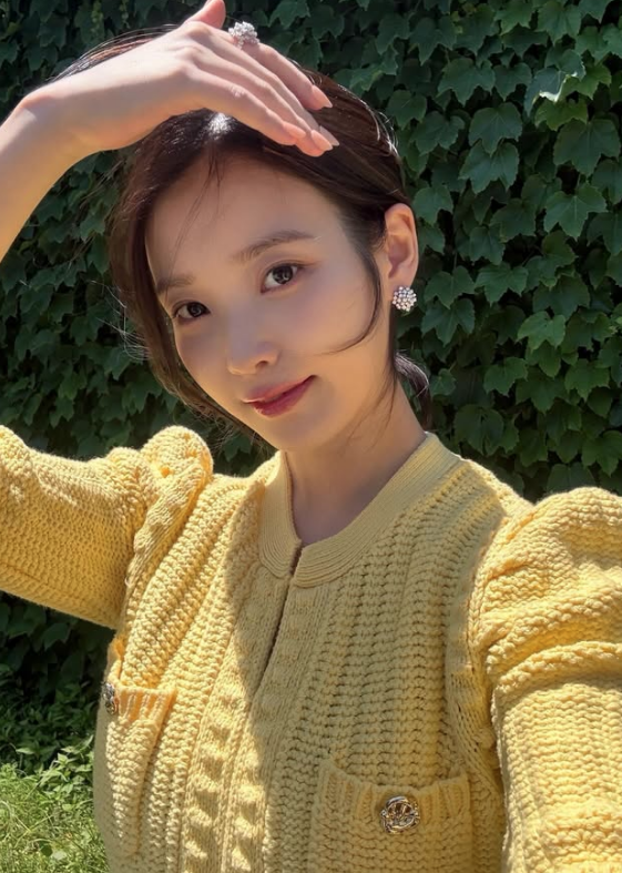 논란을 찬사로 바꾸는 힘, 아이유(이지은)의 한계 없는 연기 스펙트럼과 인생 드라마 추천