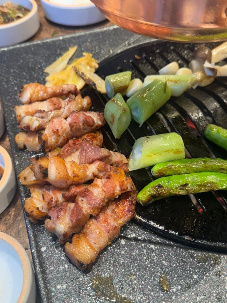  원주 무실동 삼겹살 맛집 고기구워주는 뼈탄집 솔직후기