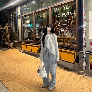 데님 디스트로이드진 BLR 비엘알 빈티지 오일 워싱 데님 웨지 스니커즈랑 매치하기 좋은 와이....