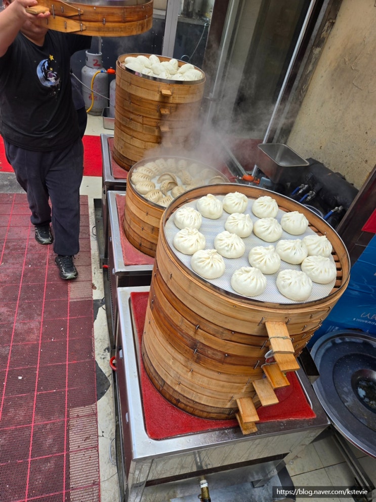  칭다오 아침시장 산동만두 먹고 희가 훠궈 먹고 지친 여행 2일차 오전