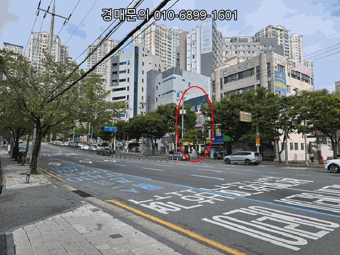  부산 북구 덕천동 화정초 인근, 대단위 아파트단지 핵심 상권 품은 근린시설 경매, 성공적인 투자 기회를 잡으세요! 2025타경3358