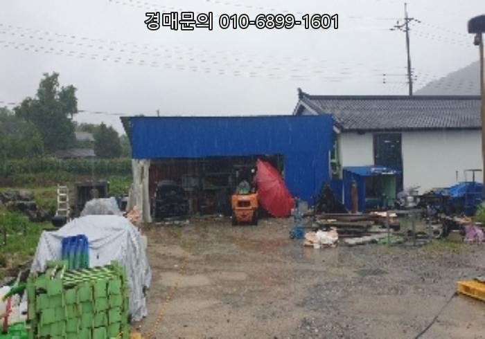  충주 엄정면 목계리, 왕복 2차선 도로 인접 빵/커피 판매시설 활용 가능 창고경매 법원 매각물건 시세 이하 줍줍 기회 2024타경33142