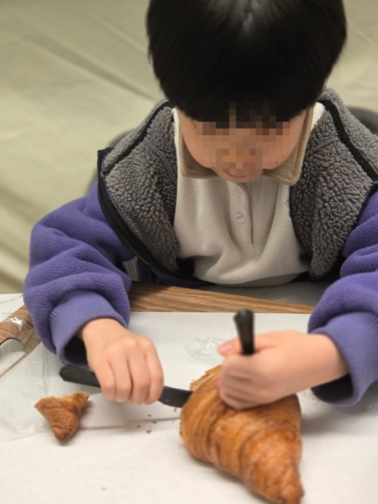  7살 아들이 15552÷2를 풀었습니다 . 저도 몰랐던 아이 수학 실력