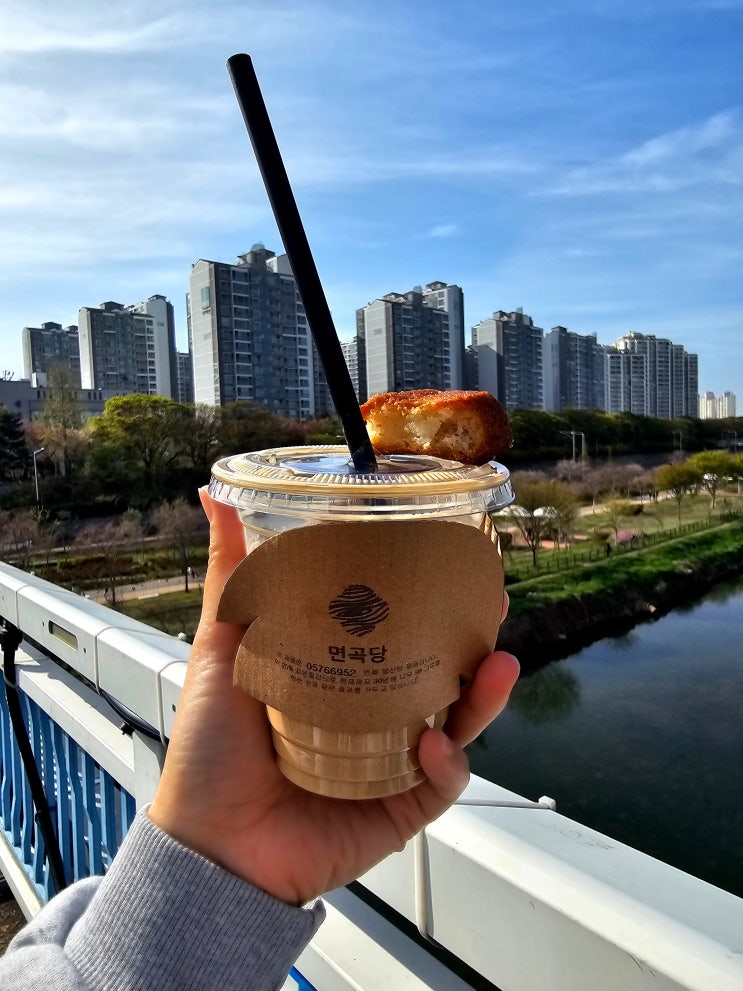  중곡동 수제 디저트 맛집 면곡당 라떼파이브 & 버터떡 솔직후기