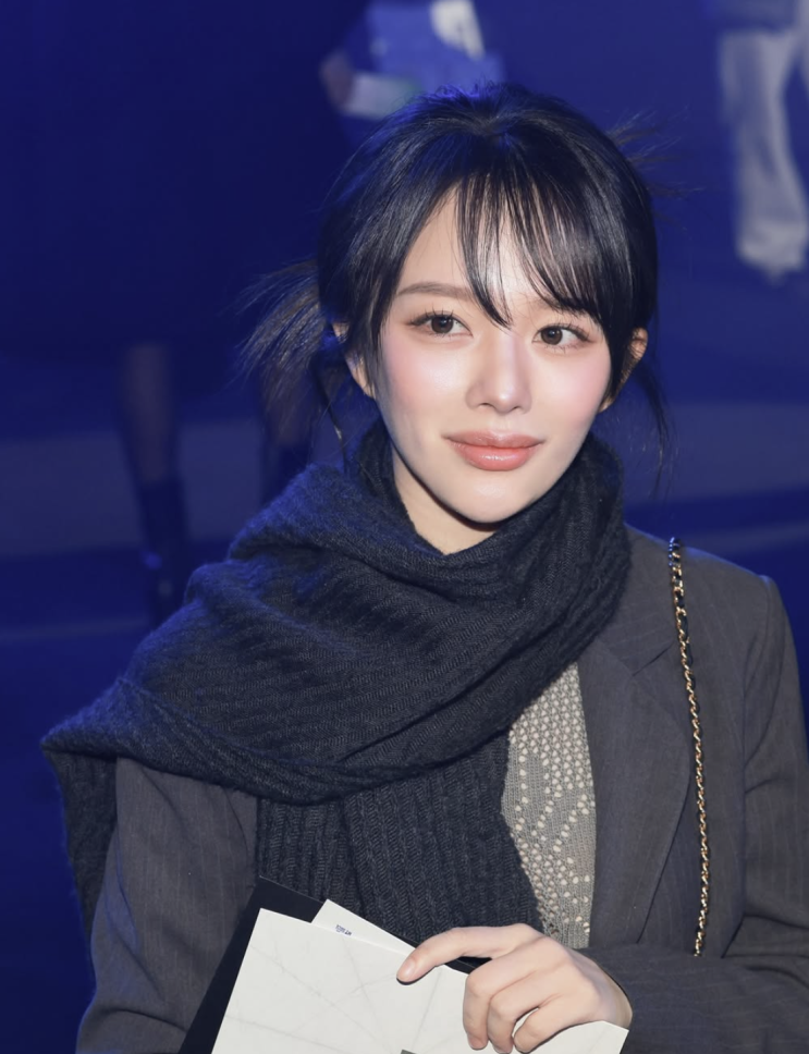  [셀럽패션] 정지소 살 얼마나 뺀 거야? 분위기까지 바뀐 얼킨 패션 정체