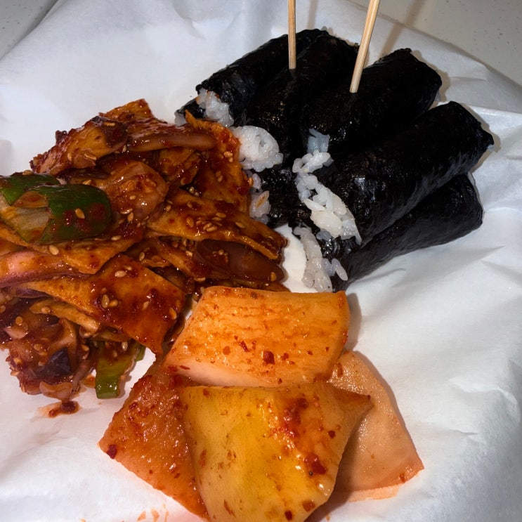  [대구 수성구 맛집] 대통영 충무김밥 본점 : 트럼프월드 상가 이전 오픈 방문 회사 점심 추천