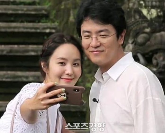  최동석 박지윤 이혼 갈등 속 명예훼손 수사까지 번진 진흙탕 싸움의 전말