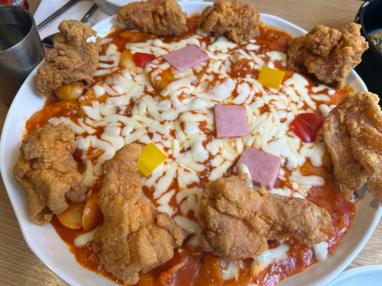  고려대학교 소울푸드, 분식맛집 <유자유김치떡볶이 본점>