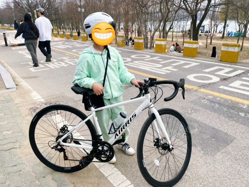 [내돈내산] 초등학생 어린이날 선물 추천! 30만 원대 로드자전거 "케이투바이크 프로마스터 ....