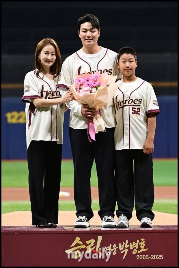 "키움에서 영구결번 선수가 단 한 명도 없다" 박병호 52번 은퇴식 끝내 불발, 4팀 유목 전말