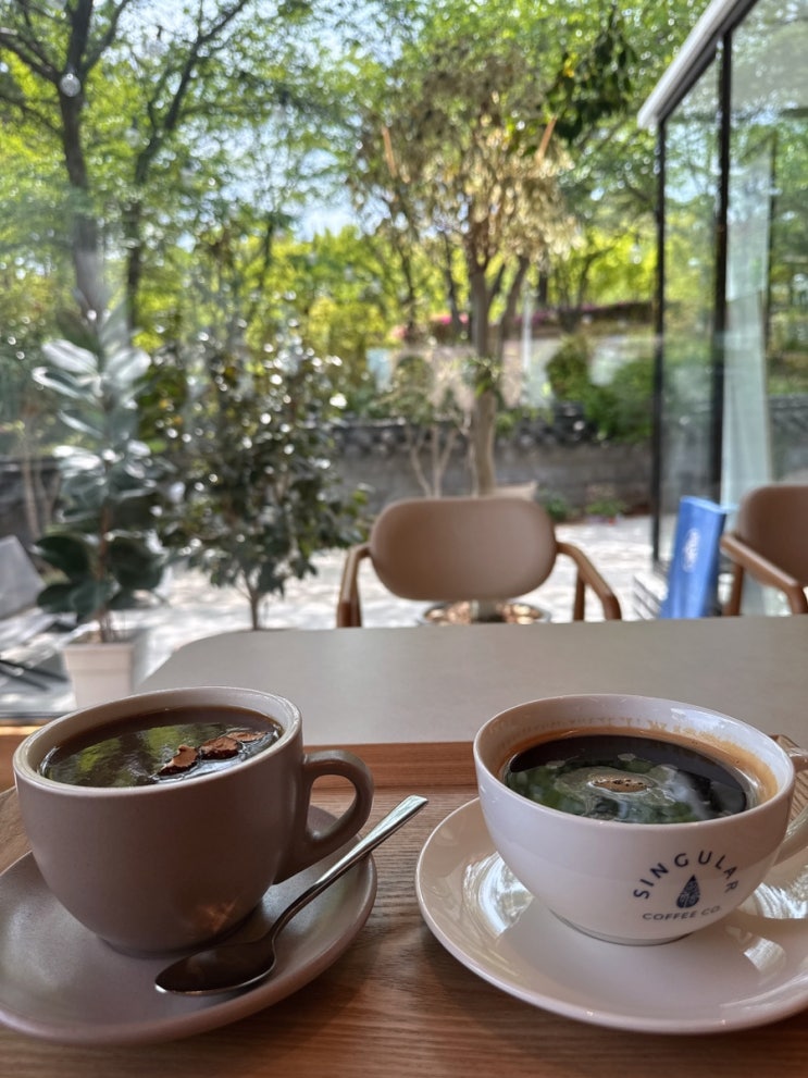 울산 무거동 한옥 카페, 내 돈 내산 싱귤러커피 울산본점