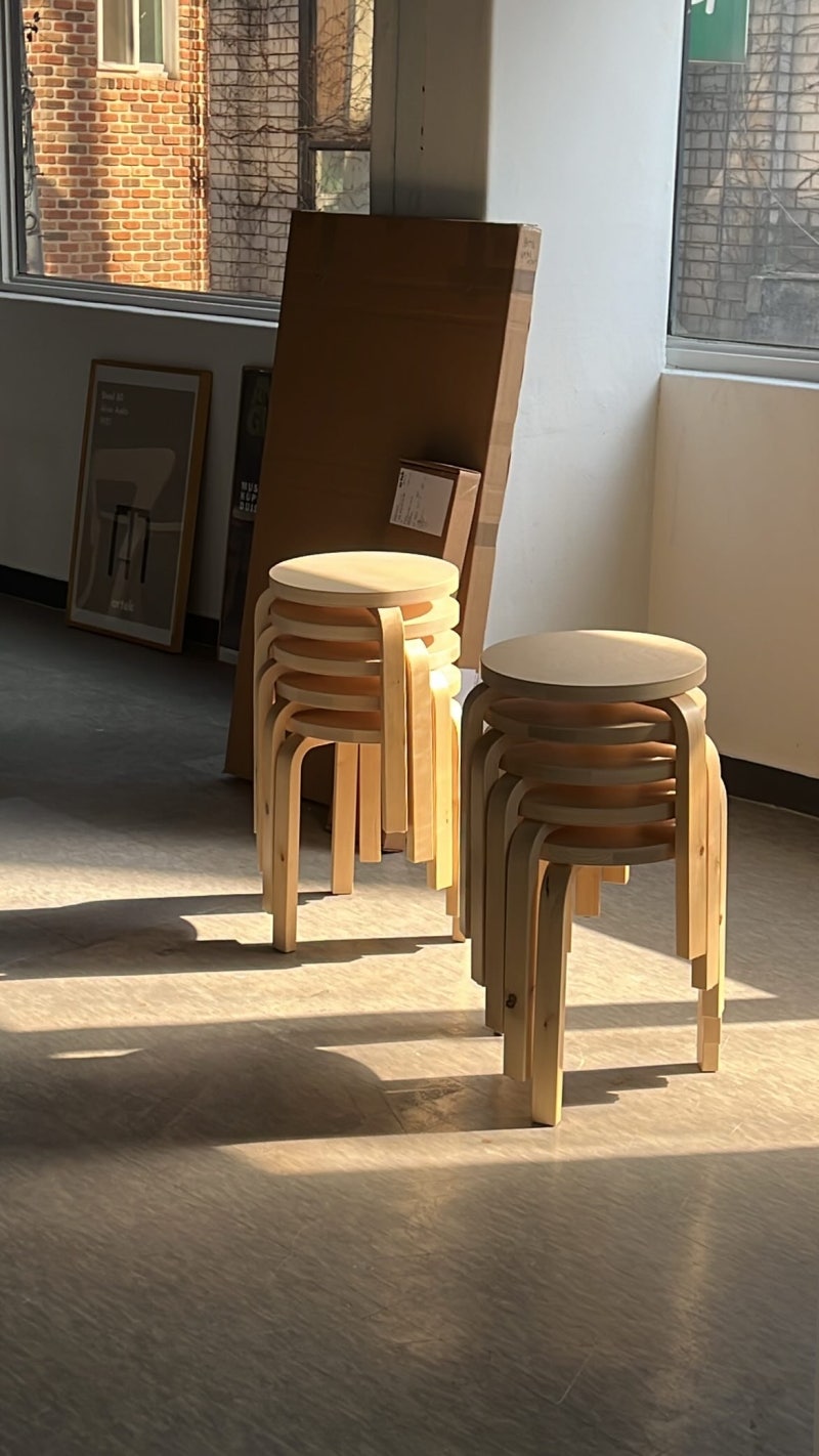 아르텍(artek) 스툴 60 리뷰 버치 / 블랙 / 화이트