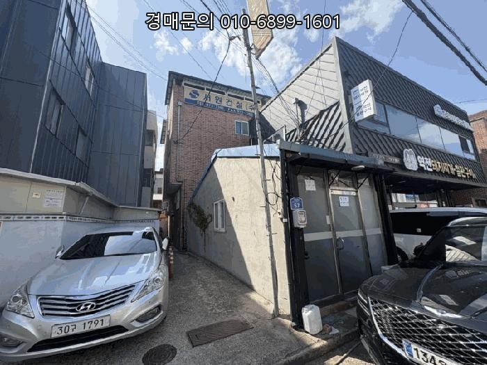  경상북도 칠곡군 왜관읍: 왜관역 도보 거리, 활기찬 왜관시장 바로 옆, 칠곡군청 중심 상권 근린주택 경매 특급 매물 2025타경705