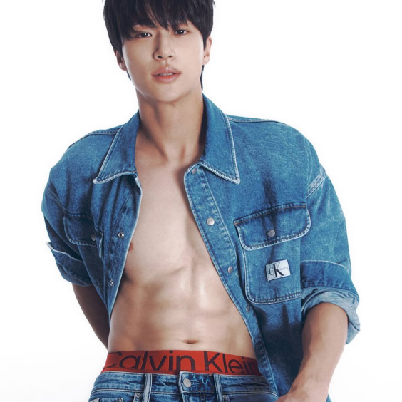 변우석 프로필 나이 키 학력, 100번 떨어진 모델이 21세기 대군부인 시청률 1위 된 이유