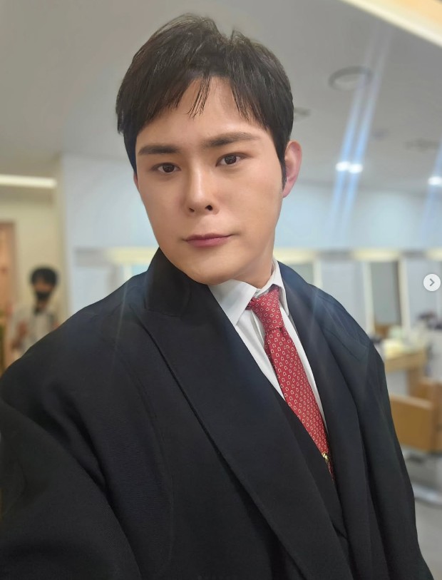 “나는솔로 1기 영호 최용호 근황, 전속계약 후 활동 확장한 이유 이게 궁금해?”