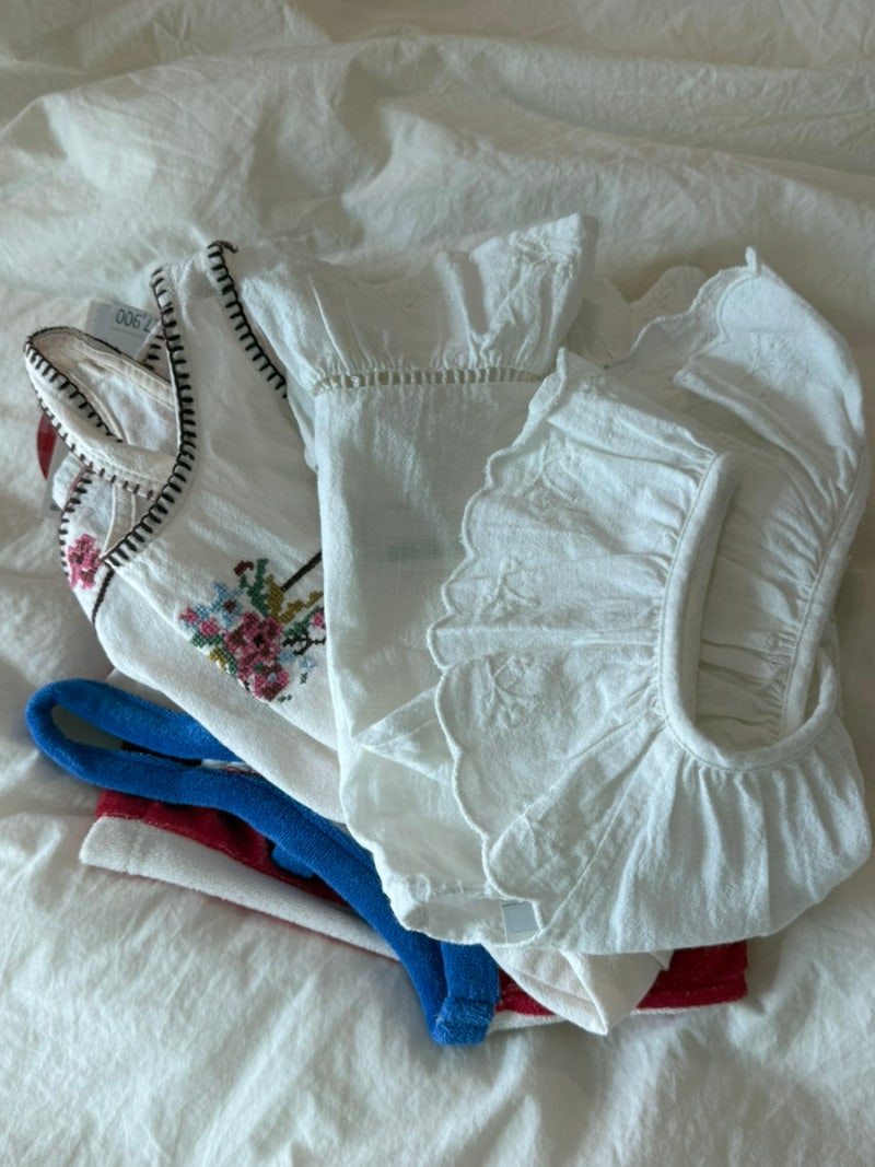 ZARA KIDS 자라 키즈:: 26SS 4세 여아 여름준비 _크로스 스티치 자수 숏 점프수트, CASA LAWA 페이크....