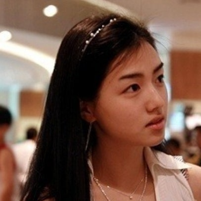 "첫눈에 결혼 결심했다"… 고수 와이프 김혜연, 11살 연하 미모의 실체와 14년 비공개 이유