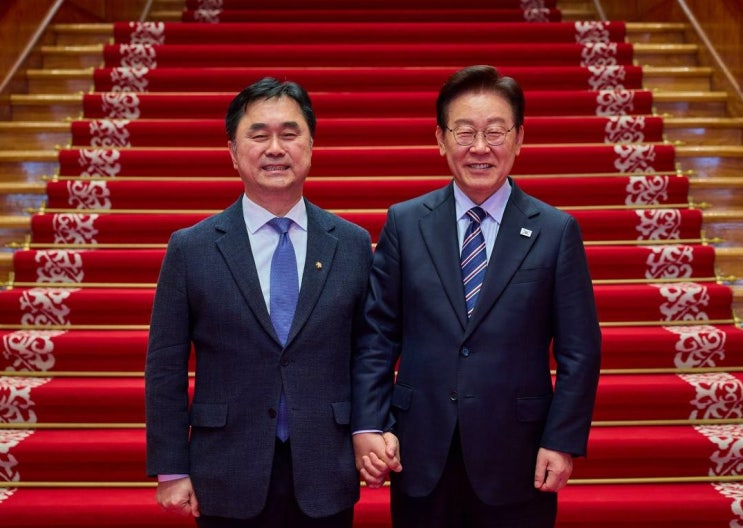 김종민, <b>대통령 오찬</b> 피지컬AI 1등 전략·미래 대응·행정수도... 