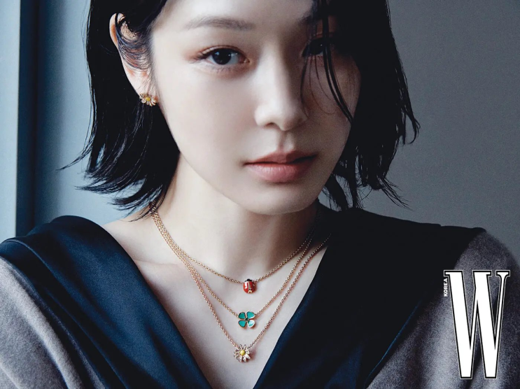  단발병 유발하는 김연아 근황, 쌍꺼풀 라인까지 화제 되는 아이콘