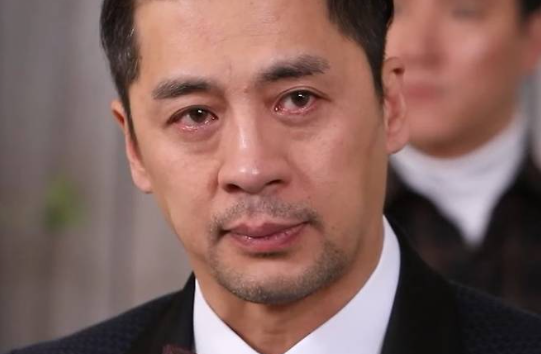 희귀병 아들이 세계적 작가로 아빠의 눈물과 권오중 나이 무색한 부성애