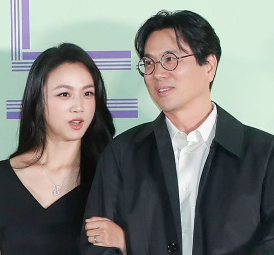 탕웨이는 왜 남편으로 김태용을 선택했을까? 10년 러브스토리 총정리
