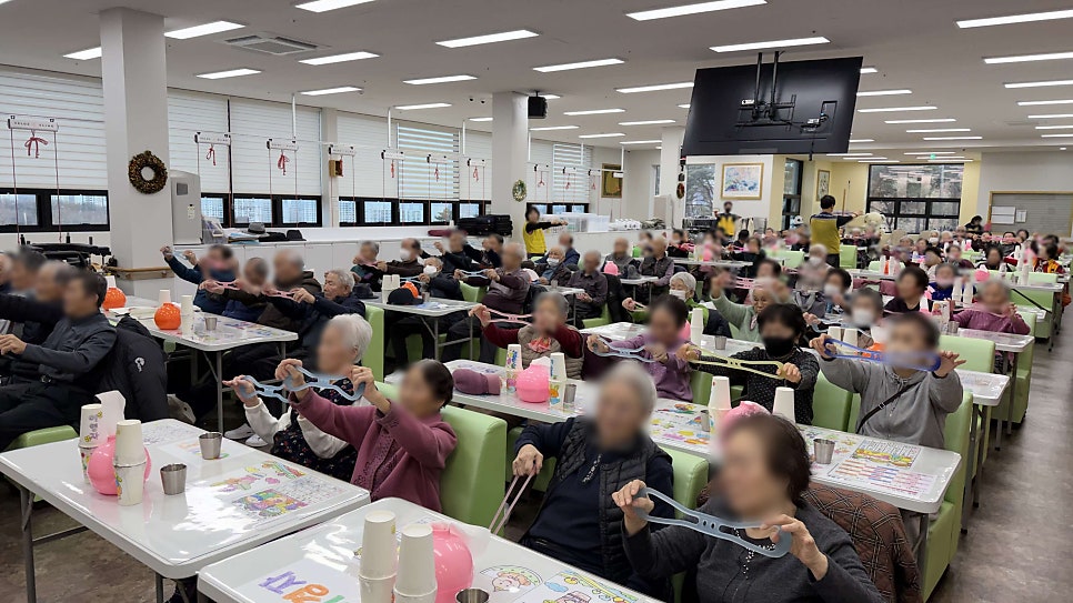 보령데이케어센터 직조짜기 & 대한노인회 보령지회 청춘신바람 봉사단 공연 금빛사랑주야간보호센터