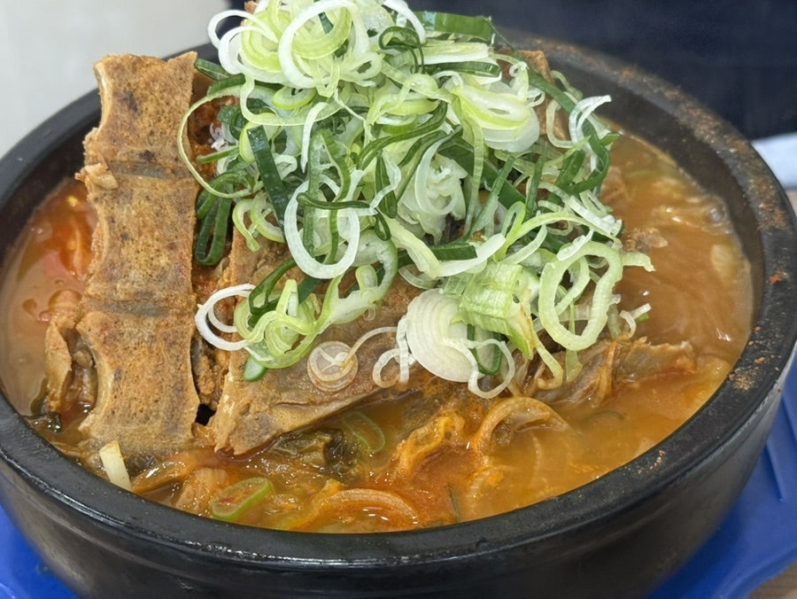 천마루감자탕 본점 사진 6