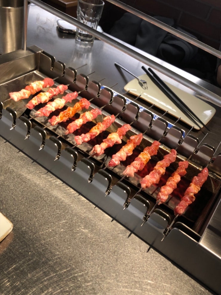 중국 상하이 헌지우이치엔 제일백화점 지점 긴 웨이팅에도 두 번 다녀온 양꼬치 맛집