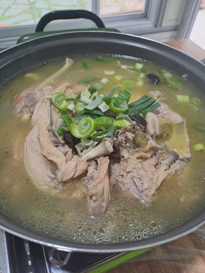 1급수 계곡을 따라 1등급 방갈로 맛집! 기장 오리고기 만수장가든