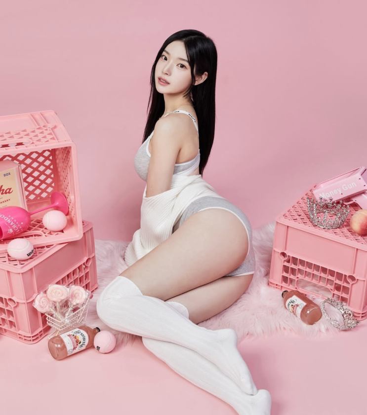  야구장 아이린 조연주, 화이트 비키니로 반전 매력! SSG & 퉁이 라이온스 접수