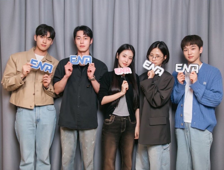  이재욱·신예은 드라마 닥터 섬보이, 원작 웹툰 기반 메디컬 로맨스로 돌아온다!