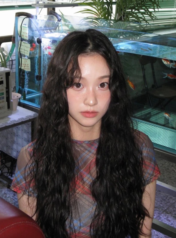 분위기까지 예뻐지는 롱 히피펌, 친애하는X 김이경 배우 감성 그대로