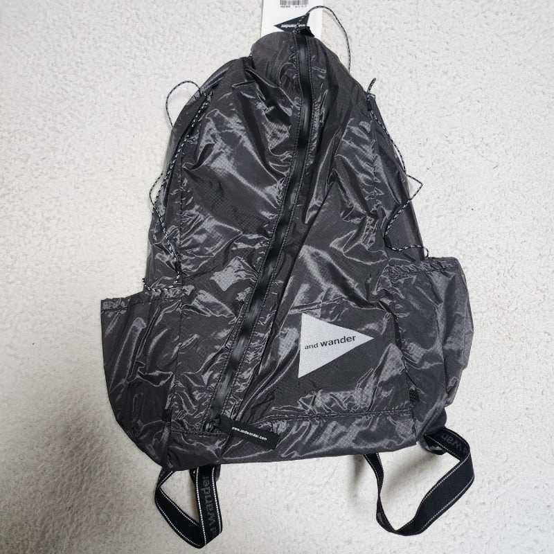 [and wander 앤드원더] sil daypack gray