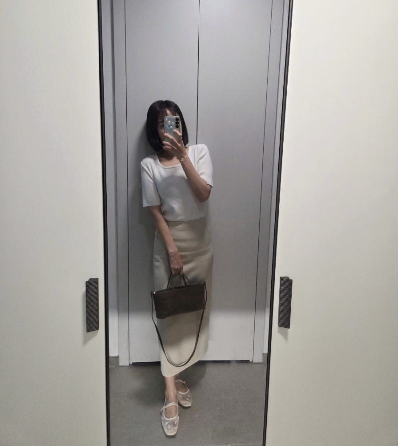 요즘 산 마음에 쏙 든 템 (보웬 라르 H라인 스커트 / 에제르 유스퀘어넥 하프 니트 / 바버 바람....